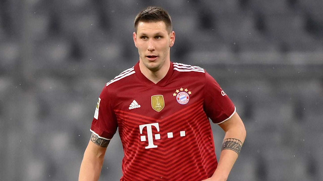 Süle ligde 213 maçta form giydi ve 12 gol attı.