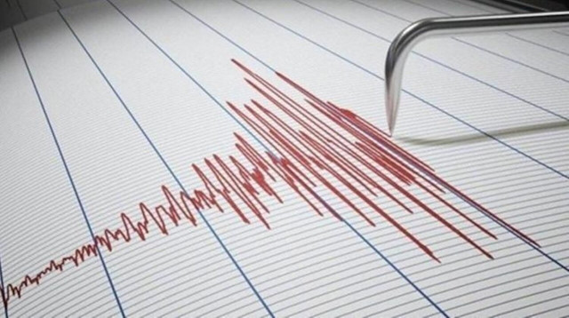 Türkiye sınırında korkutan deprem: Ermenistan 5.3 ile sallandı