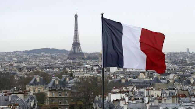 Müslümanlar Fransa'yı sessizce terk ediyor.