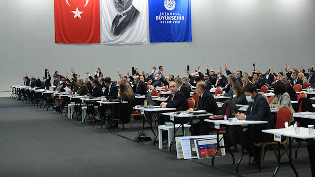 İBB'den suya yüzde 175'e varan zam teklifi: AK Parti ve MHP'nin oylarıyla reddedildi