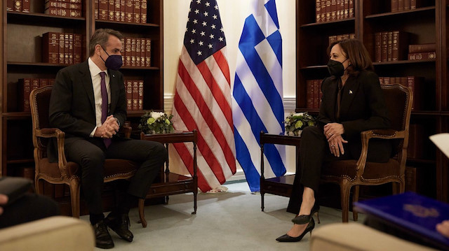​Yunanistan Başbakanı Kiryakos Miçotakis ve ABD Başkan Yardımcısı Kamala Harris