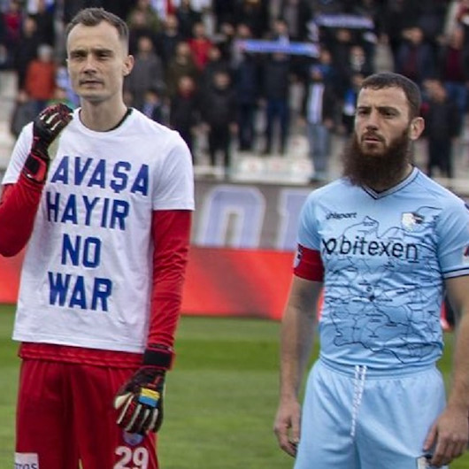 Aykut Demir 'Savaşa hayır' tişörtünü neden giymediğini açıkladı: İçime sinmedi