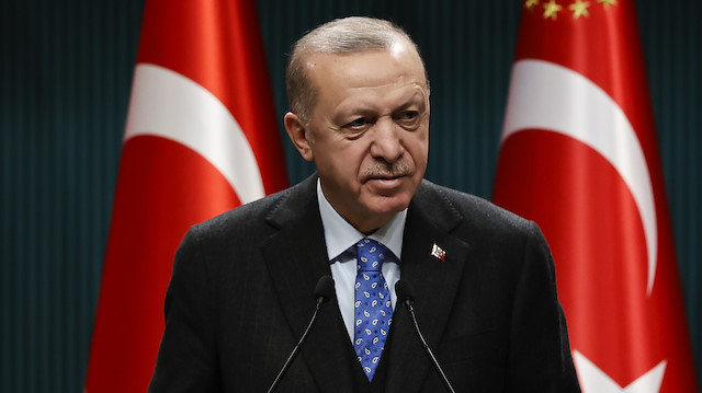 Cumhurbaşkanı Erdoğan, Beştepe'de gerçekleşen kabine toplantısının ardından açıklamalarda bulundu. Öğrencilere burs müjdesi verdi.