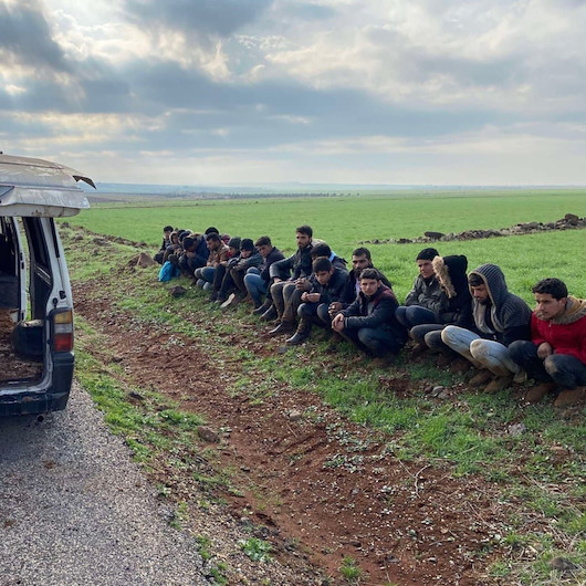 Kilis'te 80 kaçak göçmen yakalandı