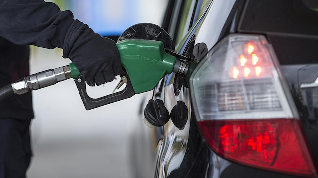  3 Mart 2022 Benzin, mazot, LPG, motorin (Akaryakıt) fiyatları ne kadar, litresi kaç TL oldu, düştü mü? 