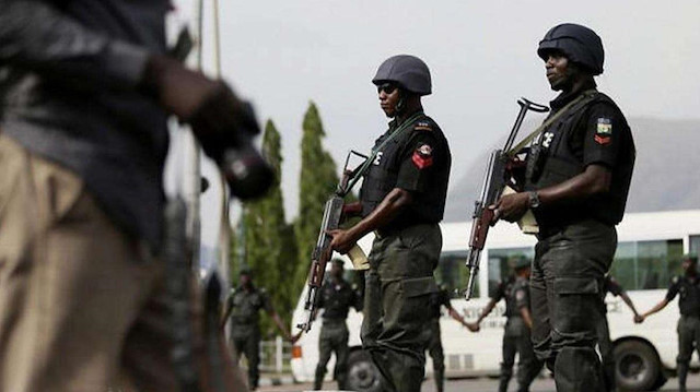 Nijerya'da silahlı saldırılarda en az 60 kişi öldü.