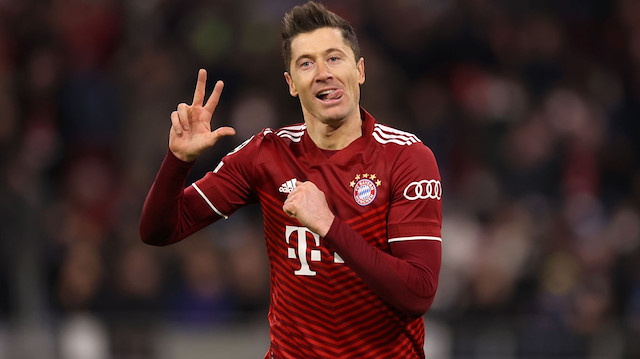 Robert Lewandowski, Salzburg maçında hat-trick yaptı.