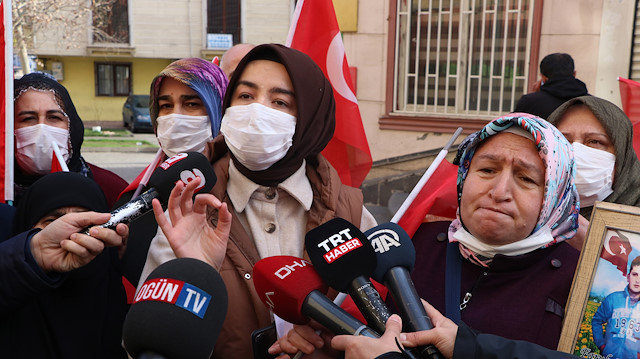 Kılıçdaroğlu'na tepki gösteren evlat nöbetindeki aileler