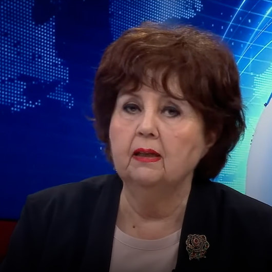 Halk TV sunucusu Ayşenur Arslan Ukrayna Savaşını Cumhurbaşkanı Erdoğan’a bağladı