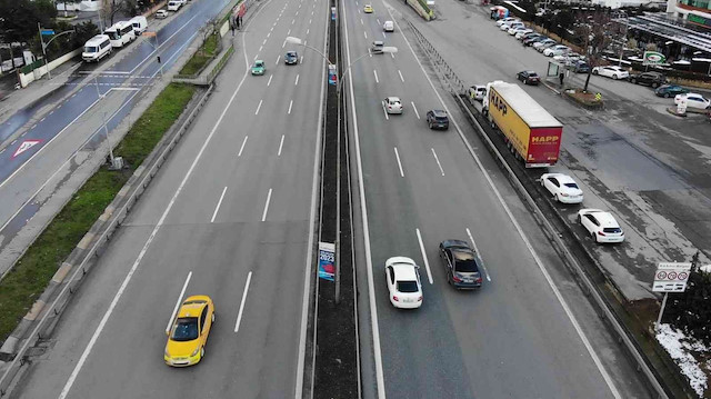 İstanbul'da kar alarmı verildi, yollar boş kaldı, trafik yüzde 11’e düştü