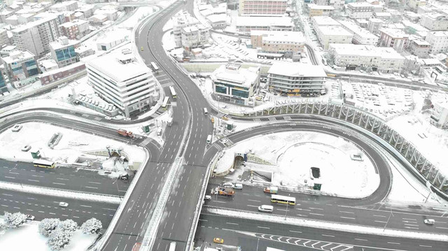 İstanbul’da kar fırtınası sonrası yollar boş kaldı: Yüzde 15'e kadar düştü