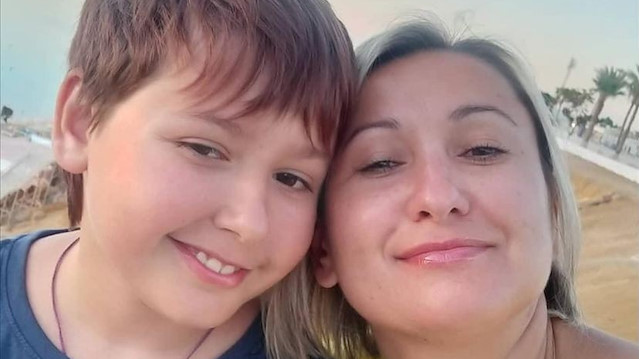 Marina Met ve 12 yaşındaki oğlu İvan Met