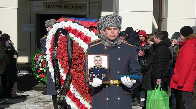 Rus subayın cenazesi medyaya yansıdı. 