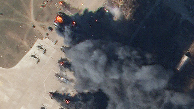Yanan Rus helikopterleri uydu görüntülerinde böyle görüldü.