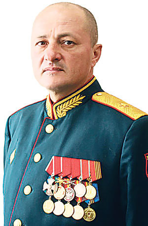 Tümgeneral Oleg Mityaev geçen yıl Aralık ayında yayınlanan bir fotoğrafta (Kaynak: VPK-News.ru ).