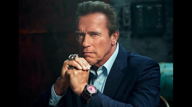 Arnold Schwarzenegger sosyal medya hesabından Putin'e çağrı yaptı.