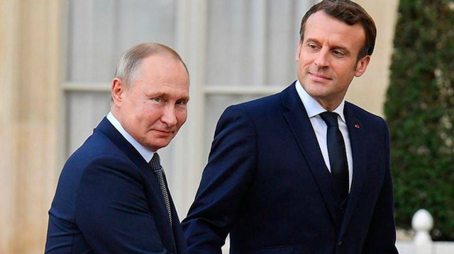 Vladimir Putin ile Emmanuel Macron