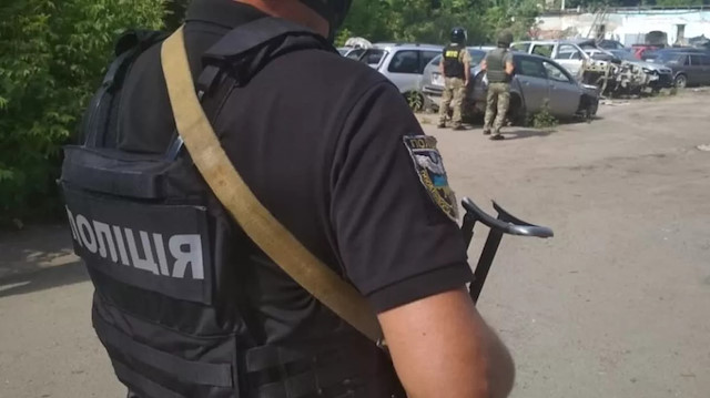 Ukrayna polisi Rus sabotaj ekibini kıskıvrak yakaladı.
