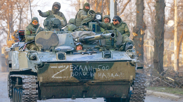 Ukrayna’ya saldıran Rus ordusunun 16 bin 600 askerini, 121 uçağını, 127 helikopterini ve 582 tankını kaybettiği bildirildi.