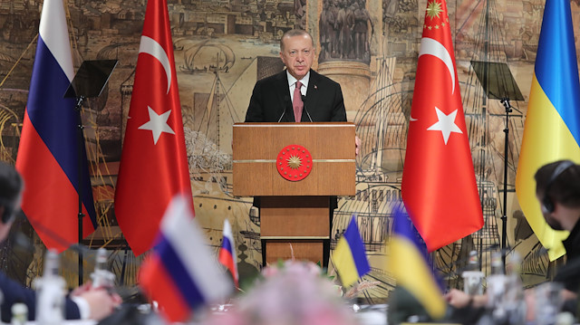 Cumhurbaşkanı Erdoğan Dolmabahçe'de açıklama yaptı.