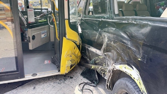 Olay, saat 12.20 sıralarında Hasköy Kalaylıbahçe Caddesi üzerinde meydana geldi. Edinilen bilgiye göre yolcu almak için durağa yaklaşmaya çalışan 34 YN 6304 plakalı 54HT Kasımpaşa- Taksim Harbiye İETT otobüsünün bir anda freni patladı.