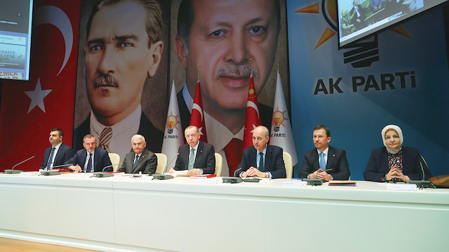 Cumhurbaşkanı Erdoğan, başkanlığında toplanan AK 
Parti MKYK toplantısının gündeminde uluslararası 
gelişmeler ve savunma sanayiinde gelinen nokta vardı.