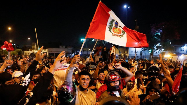 Peru'da enflasyon protestolarında ölü sayısı altıya yükseldi.
