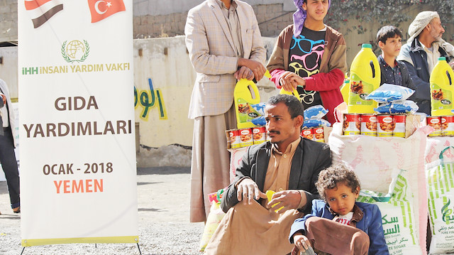 Yemen'de 10 kente yardım dağıtıldı.