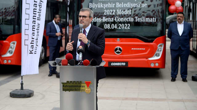 AK Parti Grup Başkanvekili Mahir Ünal, Kahramanmaraş Büyükşehir Belediyesi, "Yeni Belediye Otobüsleri ve Hizmet Araçları Teslim Töreni"ne katıldı.