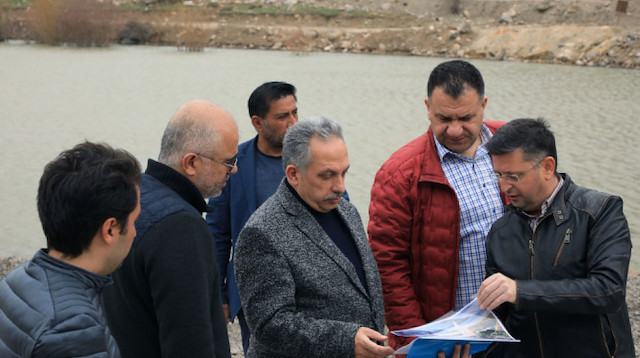 Talas Belediye Başkanı Mustafa Yalçın, Başkan Yardımcısı İsmail Güngör ve belediye yetkilileri ile birlikte bölgede incelemelerde bulundu.