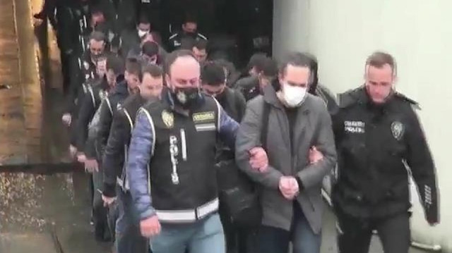 İstanbul'daki FETÖ operasyonunda yakalanan 20 şüpheliden 7'si tutuklandı