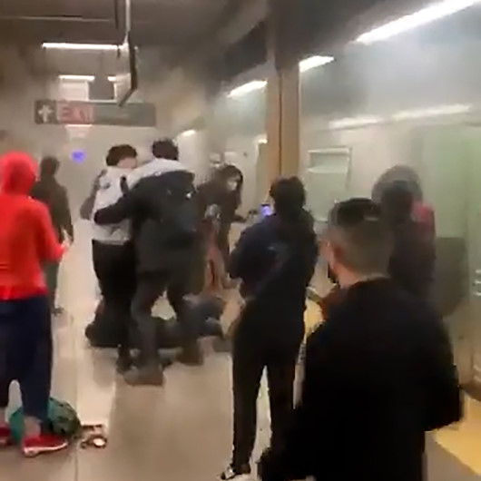 New York metrosundaki saldırı anı kamerada