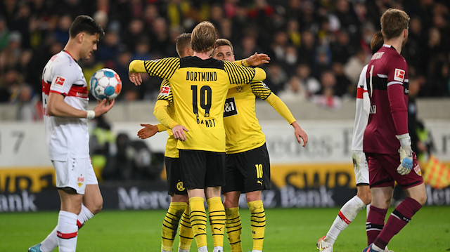 Dortmund mücadeleyi 2-0 kazandı. 