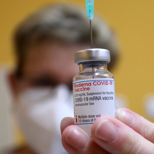 İspanya’da Kovid-19 aşı şişesinden sivrisinek çıkınca 765 bin doz Moderna aşısı toplatıldı