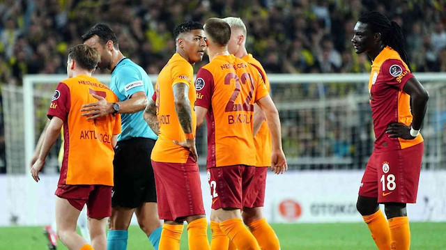 Galatasaraylı futbolcuların derbi sonrası üzüntüleri