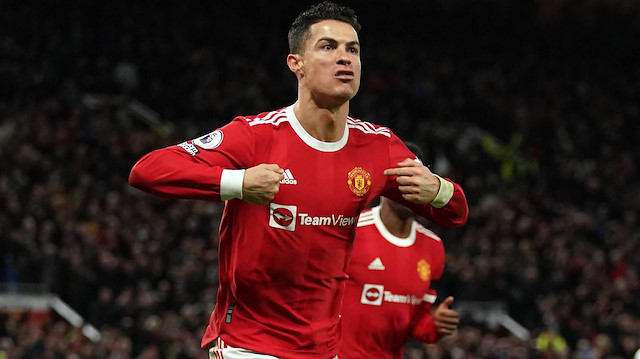 Ronaldo bu sezon M.United formasıyla 35 maçta 21 gol attı