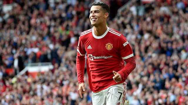 Ronaldo bu sezon Manchester forması ile 35 maçta 21 gol kaydetti