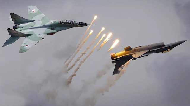 Rusya Savunma Bakanlığı, Ukrayna’ya ait iki adet MİG-29 savaş uçağının düşürüldüğünü açıkladı.
