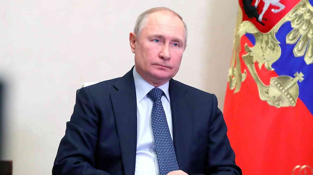 Putin: Rusya’ya yönelik yaptırımların başarısız olduğunu şimdiden emin bir şekilde söyleyebiliriz.

