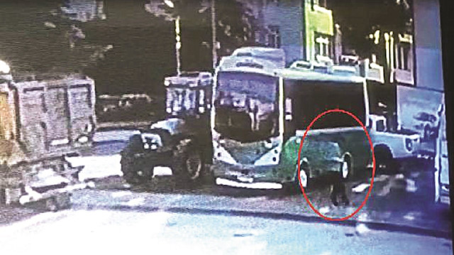 Koceli'de halk otobüslerini kundaklayan PKK'lı terörist polisin titiz çalışması sonucu yakalandı.