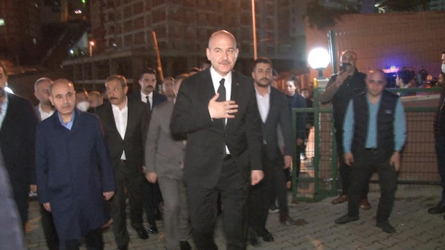 İçişleri Bakanı Süleyman Soylu, şehit ailesine taziye ziyaretinde bulundu.