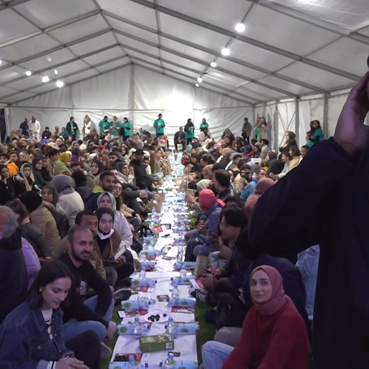 YTB İngilteredeki Westminster Abbey Kilisesinde toplu iftar yemeği verdi