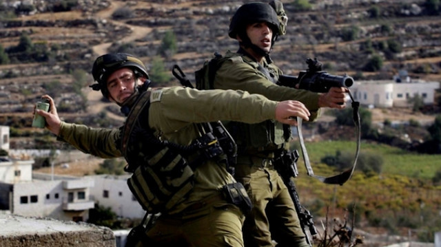 İsrail güçleri, Batı Şeria'da üç Filistinliyi yaraladı.
