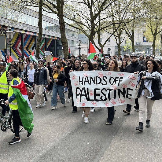 Hollandada İsrailin Mescid-i Aksa baskını protesto edildi