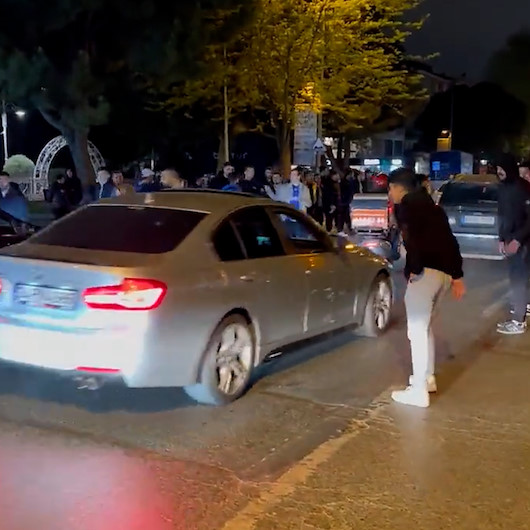 Bağdat Caddesi’nde gerginlik: Araçları durdurup Trabzonsporlu mu diye kontrol ediyorlar
