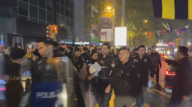 Trabzonsporlu taraftarlara saldıran Fenerbahçeliler gözaltında