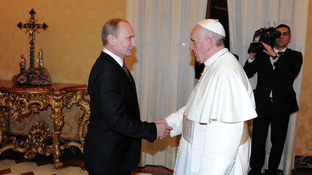 Katoliklerin ruhani lideri Papa Franciscus - Rusya Devlet Başkanı Vladimir Putin