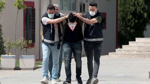 Adana'da 13 suçtan 5 yıldır aranan firari hükümlü Örtlek, Mersin'de yakalandı.