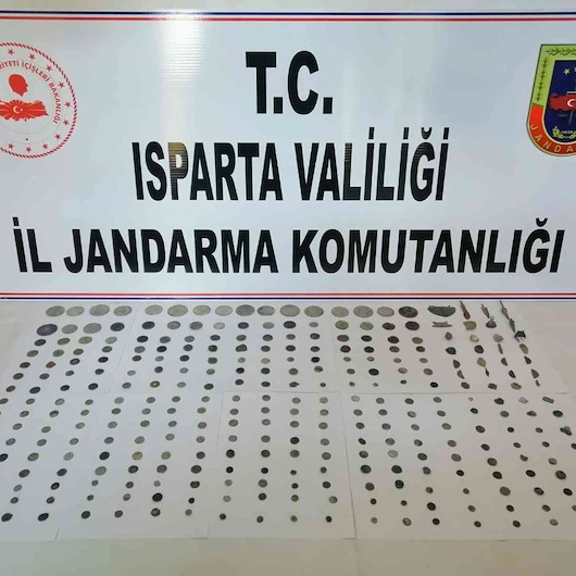 Isparta'da 323 tarihi obje ele geçirildi