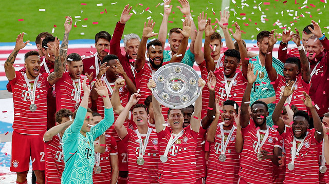 Bayern Münih üst üste 10. şampiyonluğunu elde etti